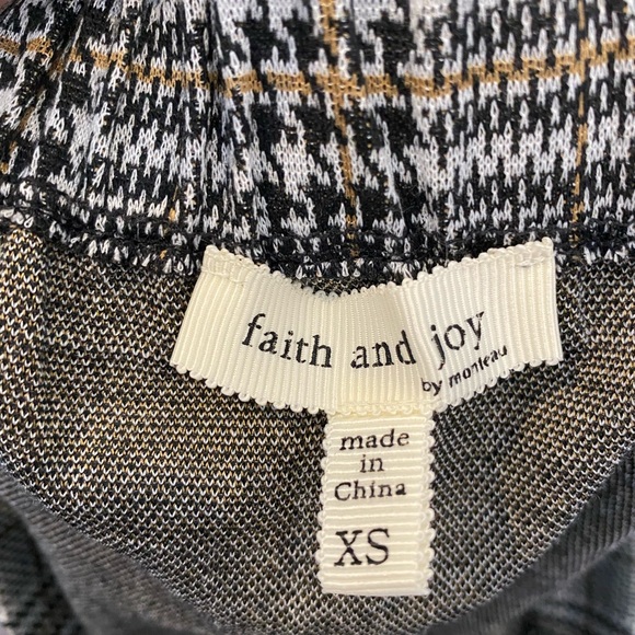 Classic long skirt with pockets! - Picture 7 of 7